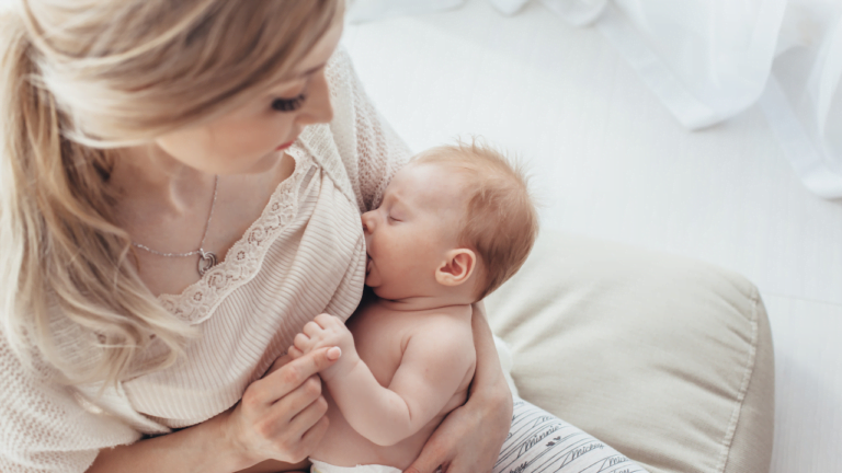 Por que o bebê não pode comer antes dos 3 meses?